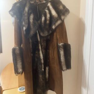 DRAMATIC PRICE DROP: TOP QUALITY PASHA VENETO GENUINE LAMBSKIN SHEARING COAT, L